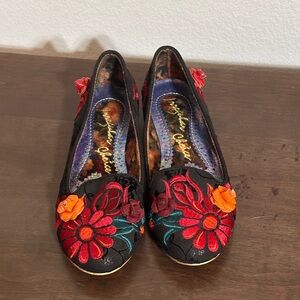 Irregular Choice Casa Blanka Black Floral Embroidered‎ Flats Women UK 38 US 7.5